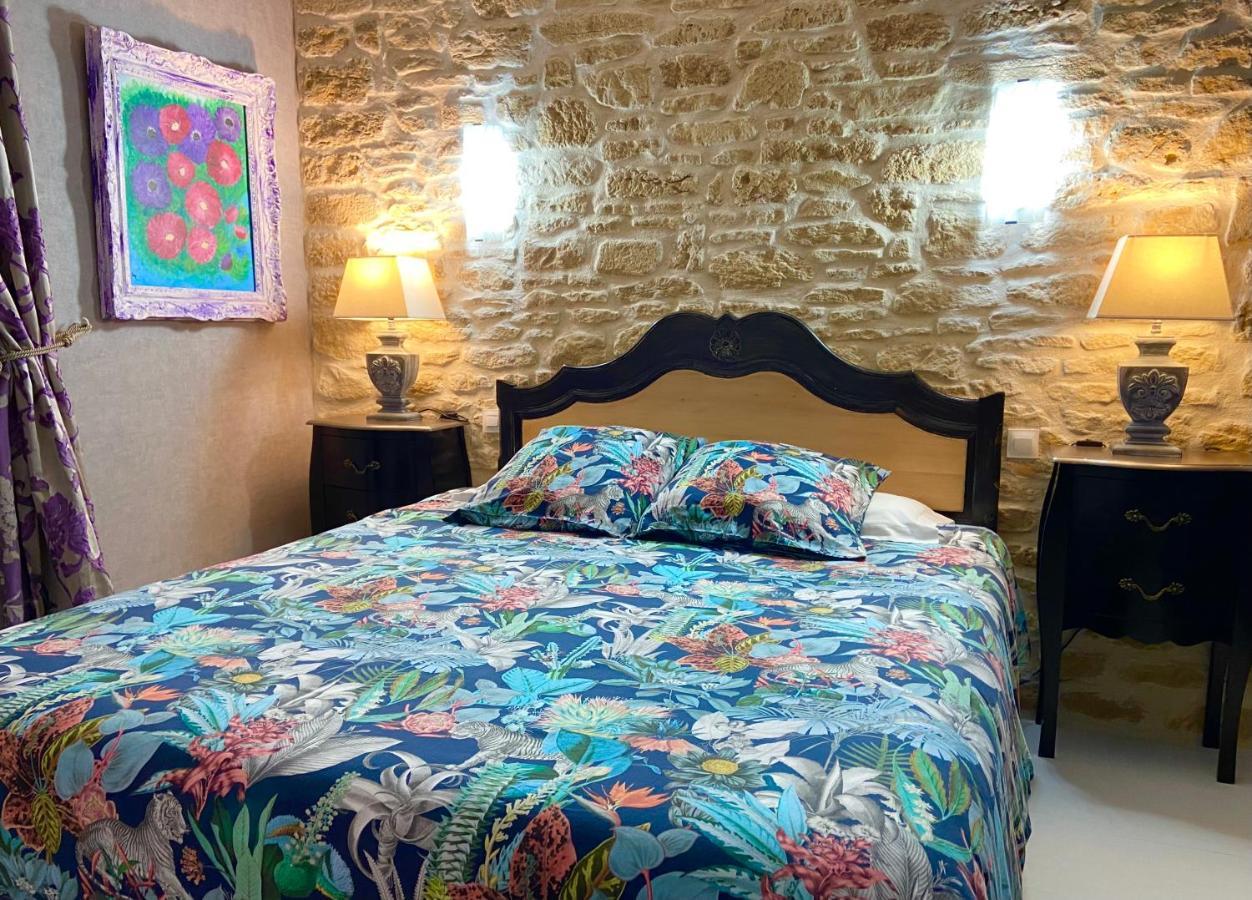 O Clair De Lune Au Coeur De Sarlat - Chambres Climatisees - Parking Prive - Piscine Chauffee - Spa Et Massages エクステリア 写真