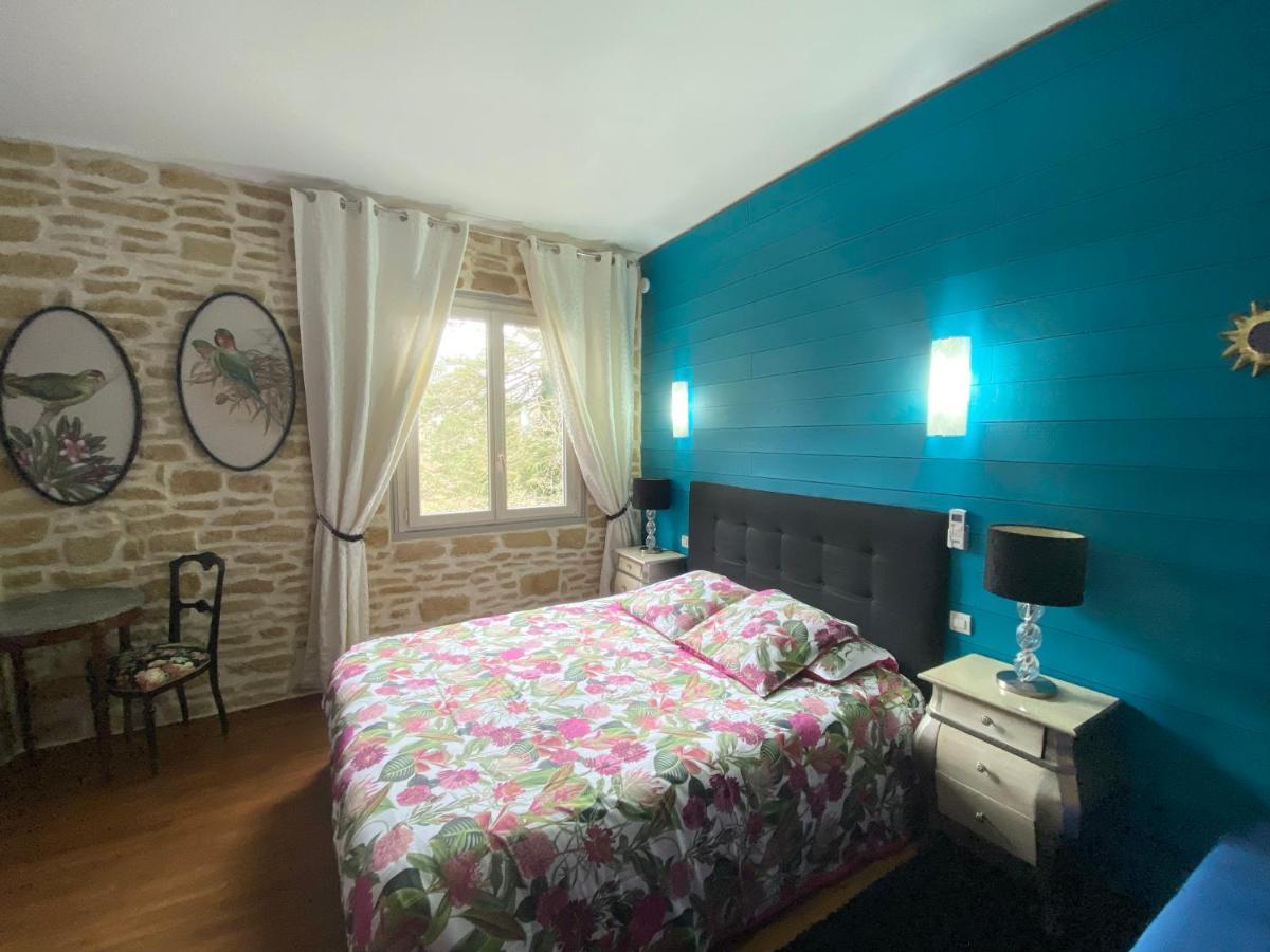 O Clair De Lune Au Coeur De Sarlat - Chambres Climatisees - Parking Prive - Piscine Chauffee - Spa Et Massages エクステリア 写真