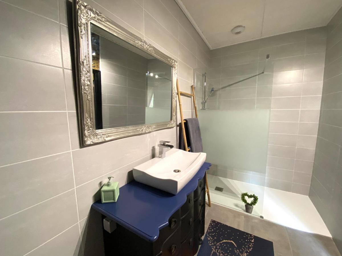 O Clair De Lune Au Coeur De Sarlat - Chambres Climatisees - Parking Prive - Piscine Chauffee - Spa Et Massages エクステリア 写真