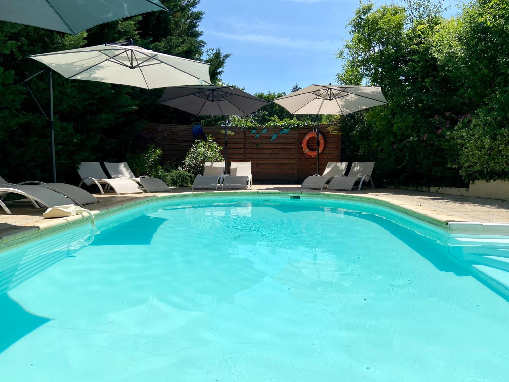 O Clair De Lune Au Coeur De Sarlat - Chambres Climatisees - Parking Prive - Piscine Chauffee - Spa Et Massages エクステリア 写真