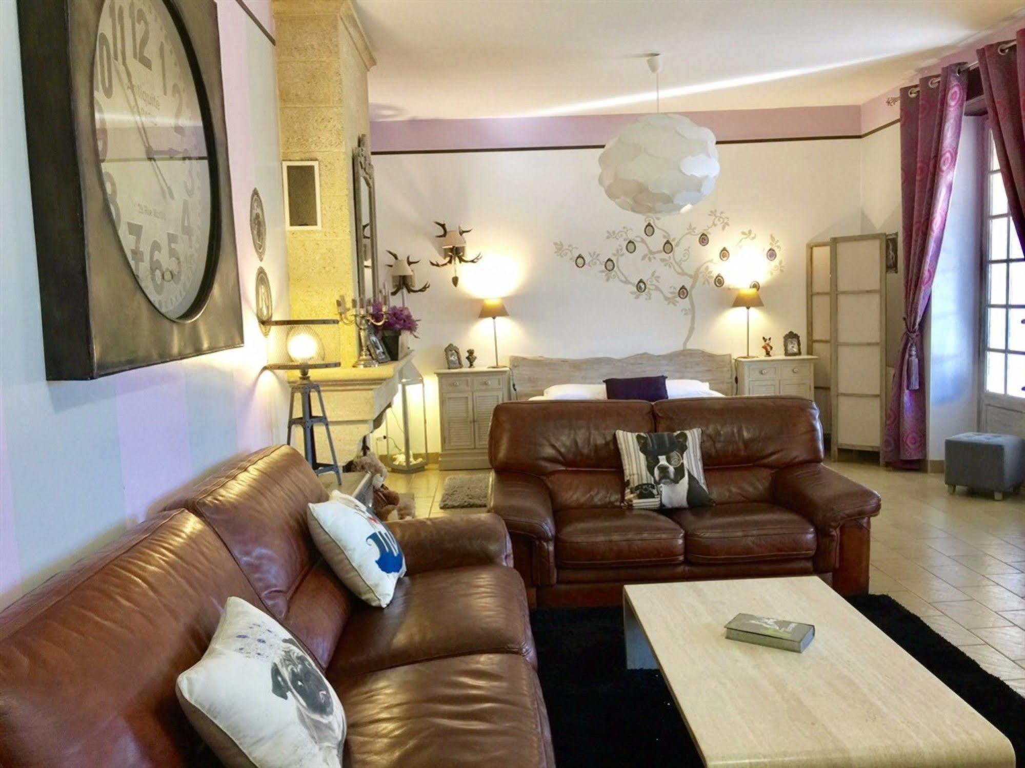O Clair De Lune Au Coeur De Sarlat - Chambres Climatisees - Parking Prive - Piscine Chauffee - Spa Et Massages エクステリア 写真